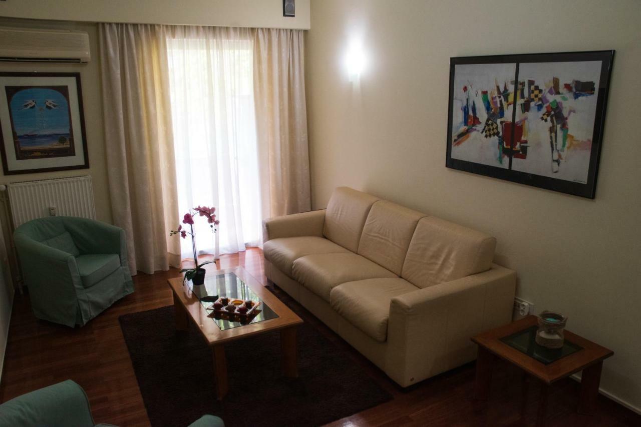 Luxurious Apartment In Central アテネ エクステリア 写真