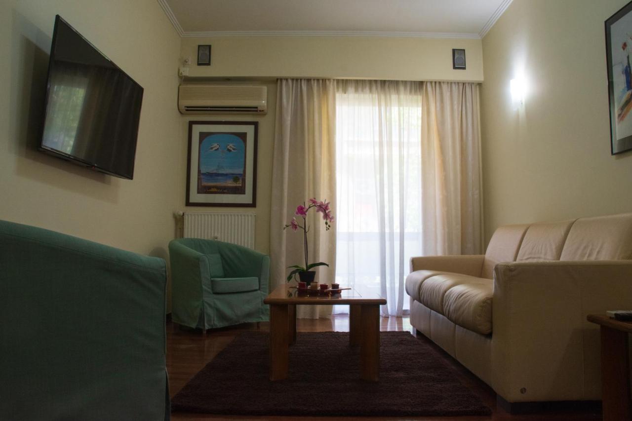 Luxurious Apartment In Central アテネ エクステリア 写真
